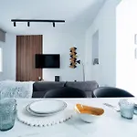 Santa Rosa Apartment