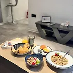 Santa Rosa Apartment
