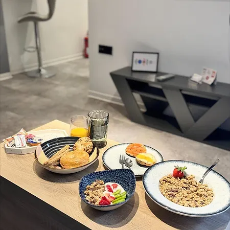 Santa Rosa Apartment